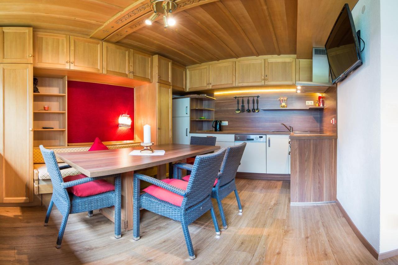 Pension Gulla - Ferienhaus Appartements B&B Нойштифт-им-Штубайталь Экстерьер фото