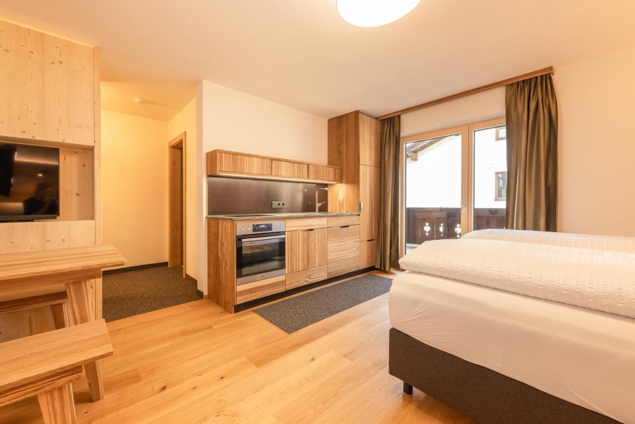 Pension Gulla - Ferienhaus Appartements B&B Нойштифт-им-Штубайталь Экстерьер фото