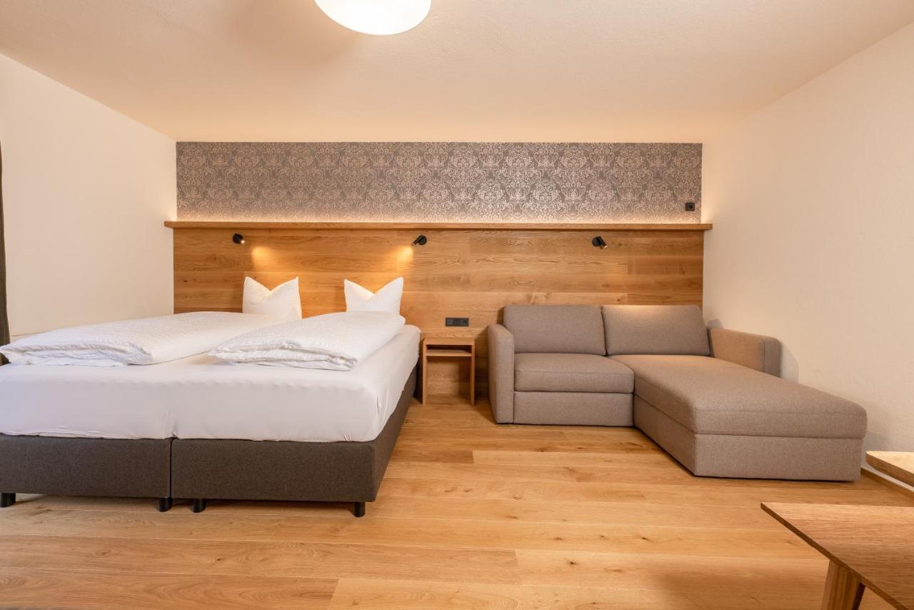 Pension Gulla - Ferienhaus Appartements B&B Нойштифт-им-Штубайталь Экстерьер фото