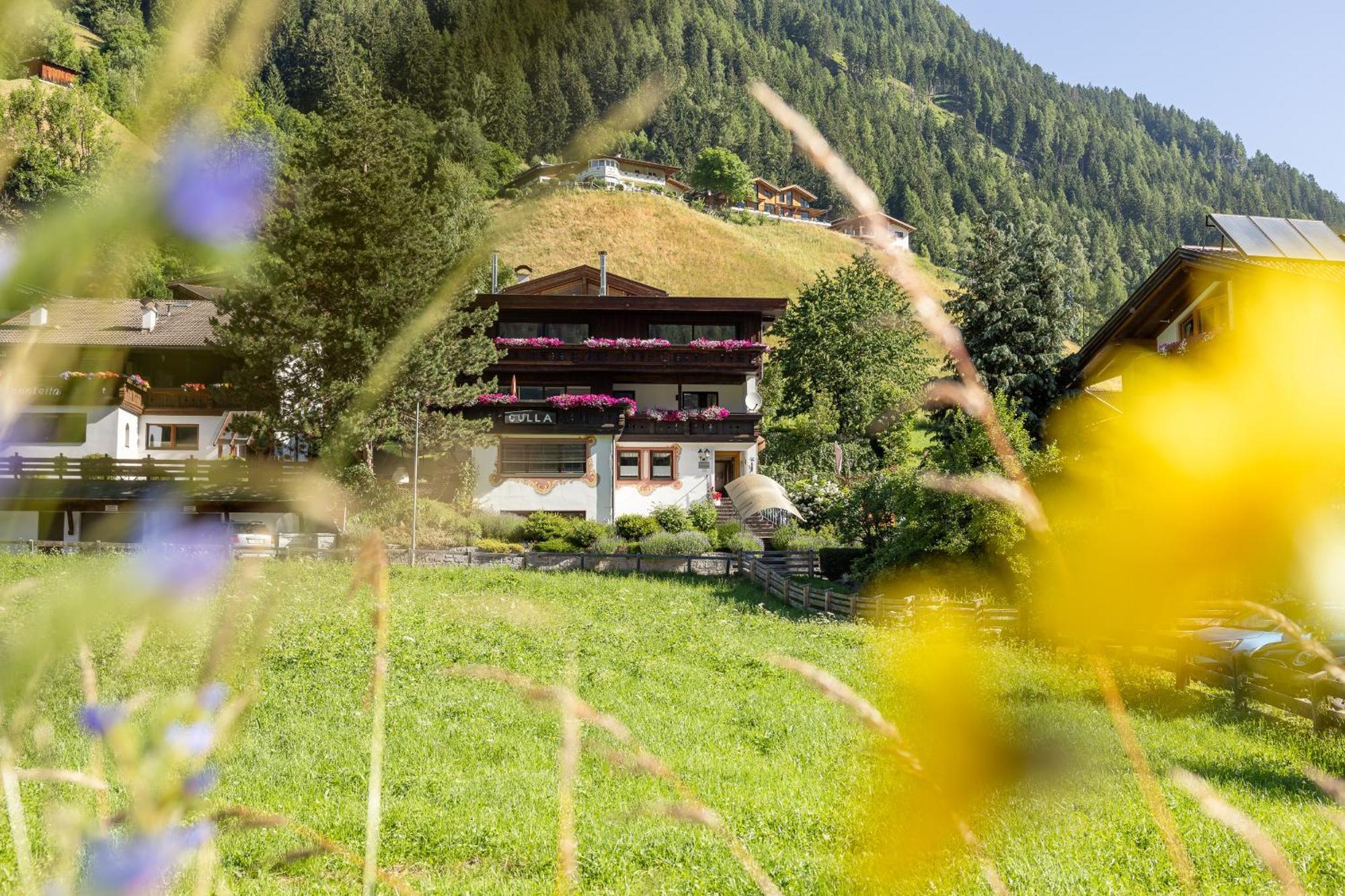 Pension Gulla - Ferienhaus Appartements B&B Нойштифт-им-Штубайталь Экстерьер фото