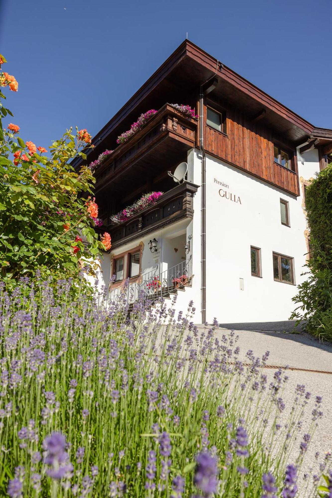 Pension Gulla - Ferienhaus Appartements B&B Нойштифт-им-Штубайталь Экстерьер фото